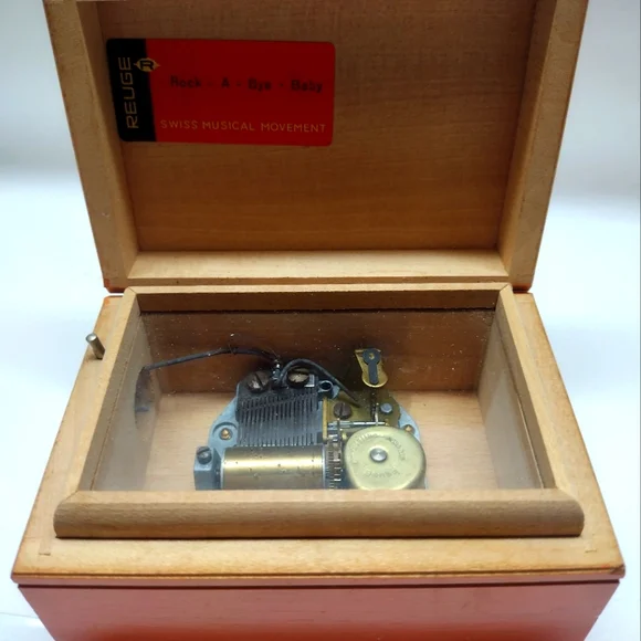 Thoren Vintage Swiss Music Box - Picture 9 of 9